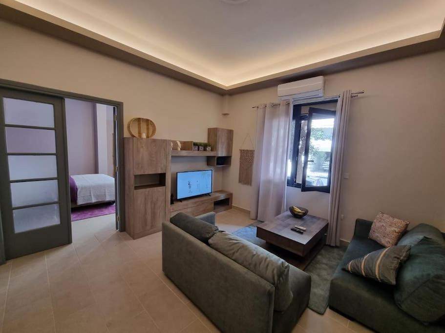 Ellis Apartment Ateny Zewnętrze zdjęcie